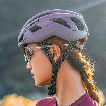 821 Cycling helmet with head protection in PC+EPS - Glossy/Gray