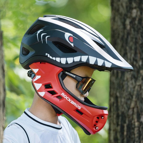 Casca de bicicleta infantil Rockbros Shark amb barbeta extraïble 2