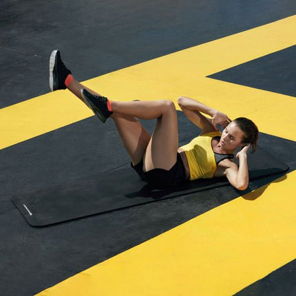 Tapis Wozinsky noir pour gym/yoga, 181x63x0,9 cm.